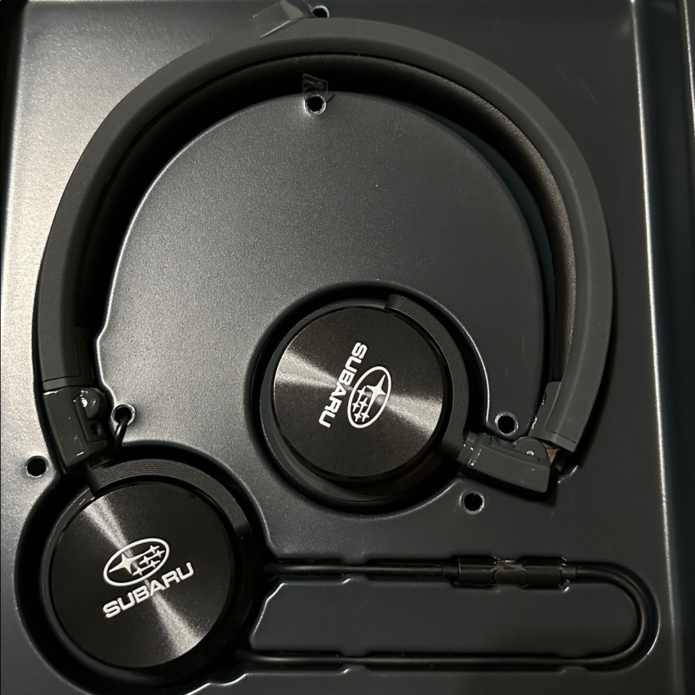 Subaru High Performance Foldable Mini Lightweight Headset. NEW IN BOX - Picture 3 of 13
